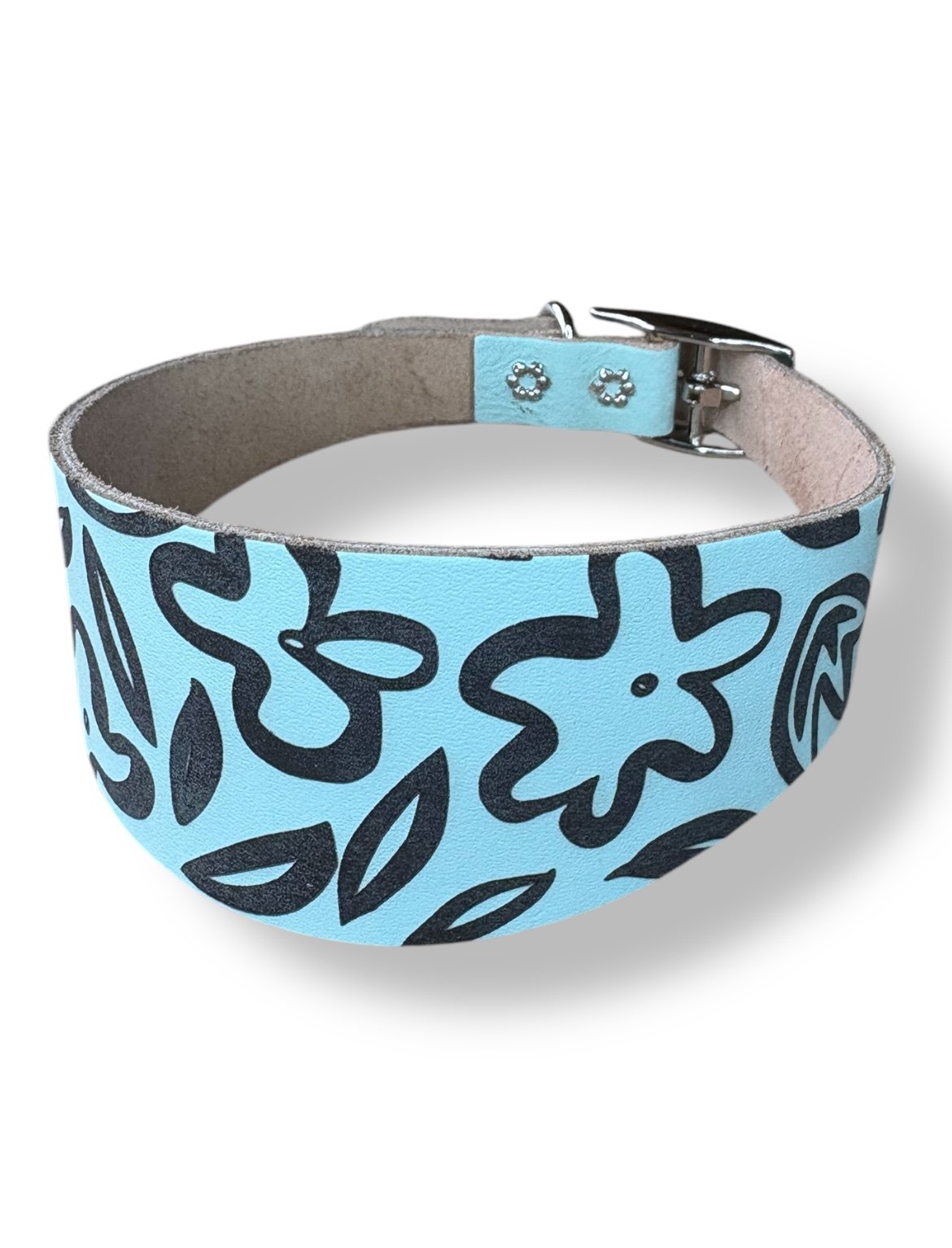 Dog collar with blue floral pattern on a white background