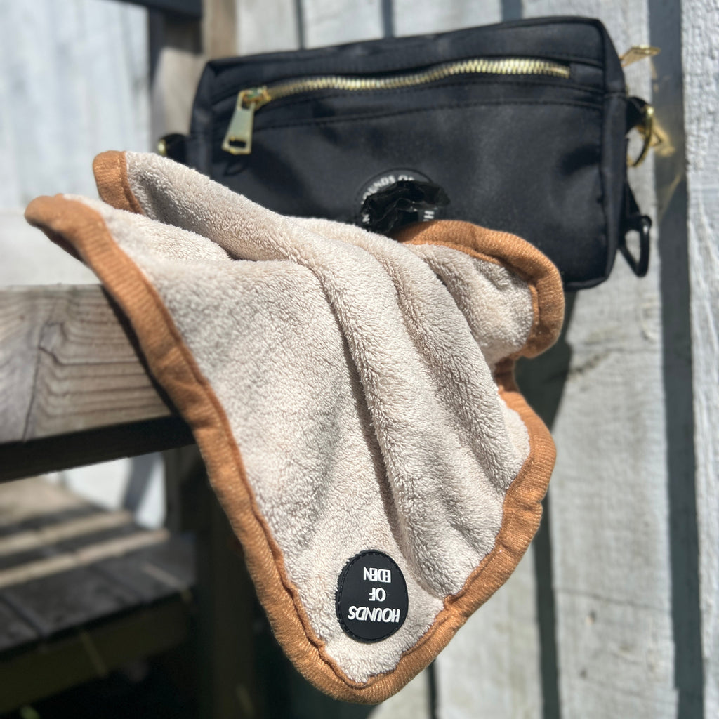 Mini Dog Towel + Clip, Grey & Black