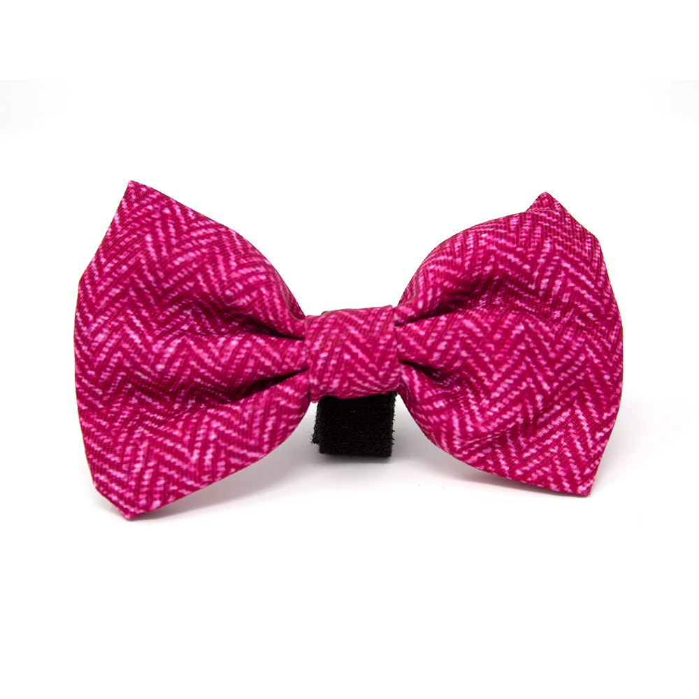 Bella Tweed Effect Bow Tie: vibrant fuchsia with white herringbone pattern